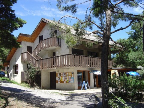 chalet collectif chalet collectif CNA embrun
